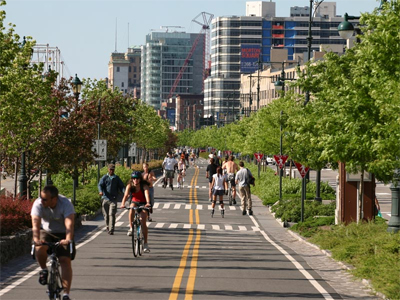 Read more about the article East River Parkway Trail