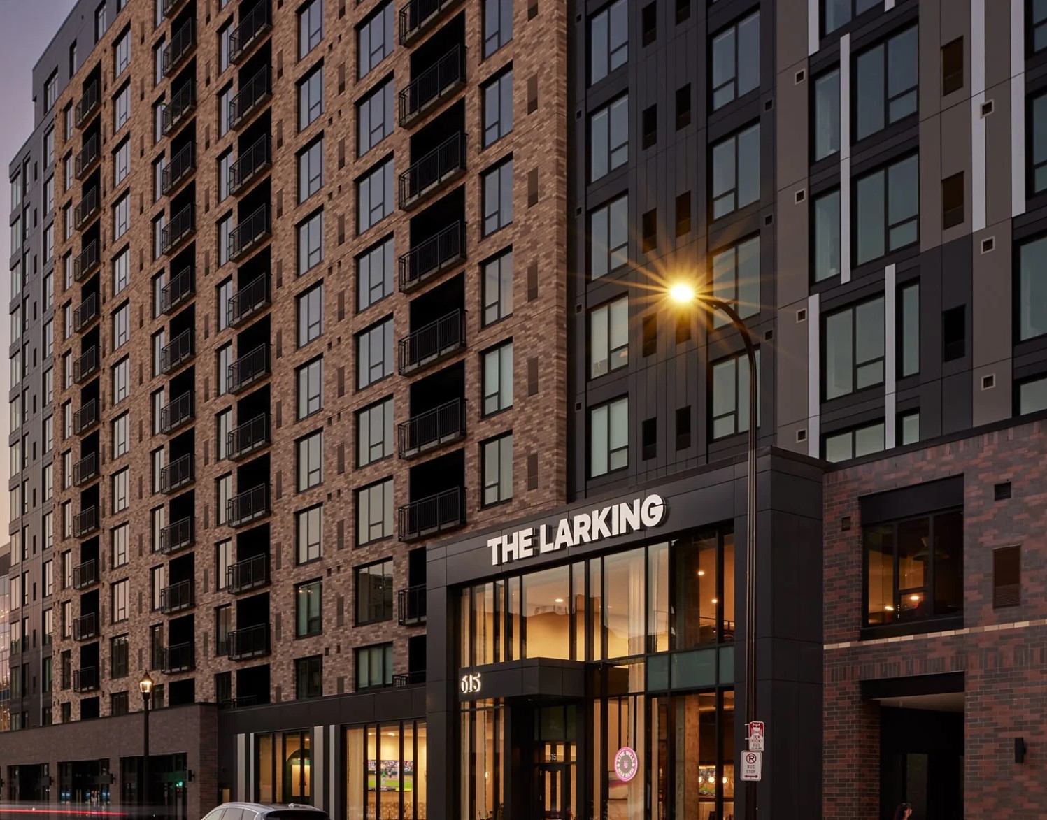 The Larking – 8th Street Apartments